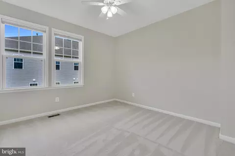 42482 Benfold Sq, Ashburn, VA 20148 photo 20