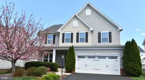 25780 Racing Sun Dr, Aldie, VA 20105