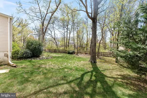908 E Roanoke Rd E, Sterling, VA 20164 photo 34
