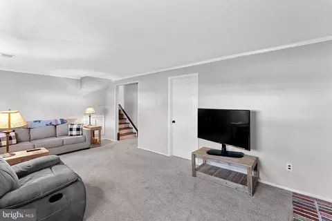 908 E Roanoke Rd E, Sterling, VA 20164 photo 26