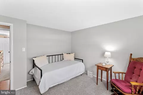 908 E Roanoke Rd E, Sterling, VA 20164 photo 20