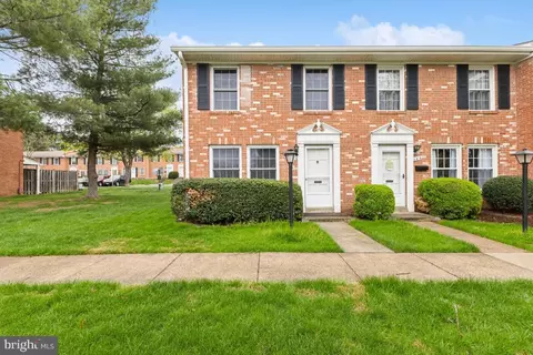 146 N Sterling Blvd, Sterling, VA 20164