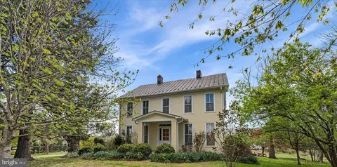 36625 Shoemaker School Rd, Purcellville, VA 20132