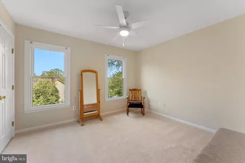 Bedroom - 43968 Tavern Dr, Ashburn, VA 20147 photo 5 of 9