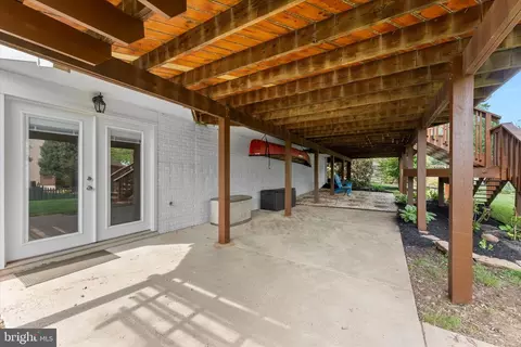 Exterior - 43968 Tavern Dr, Ashburn, VA 20147 photo 7 of 12