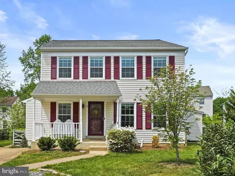 10 Jeremy Ct, Sterling, VA 20165
