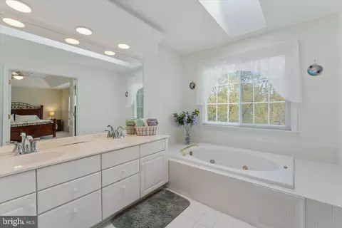 20900 Trinity Sq, Sterling, VA 20165 photo 12