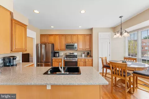 20900 Trinity Sq, Sterling, VA 20165 photo 4