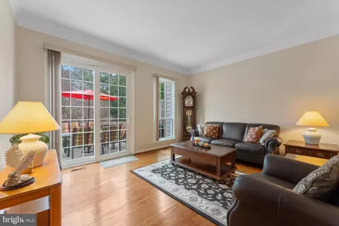 20900 Trinity Sq, Sterling, VA 20165 photo 2