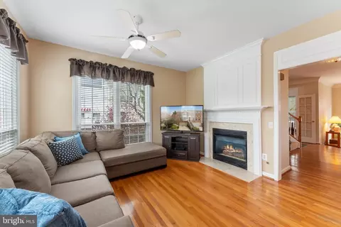 20900 Trinity Sq, Sterling, VA 20165 photo 5
