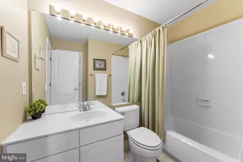 20900 Trinity Sq, Sterling, VA 20165 photo 16