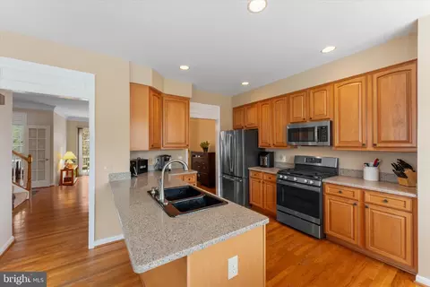 20900 Trinity Sq, Sterling, VA 20165 photo 3