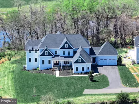 41333 Allen House Ct, Ashburn, VA 20148