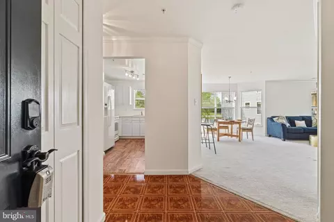 Entry Way - 20605 Cornstalk Ter #201, Ashburn, VA 20147 photo 1 of 6