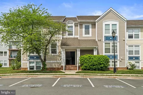 20605 Cornstalk Ter #201, Ashburn, VA 20147