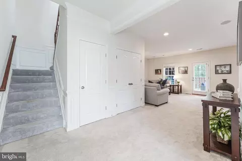 Entry Way - 42467 Patrick Wayne Sq, Ashburn, VA 20148 photo 11 of 13