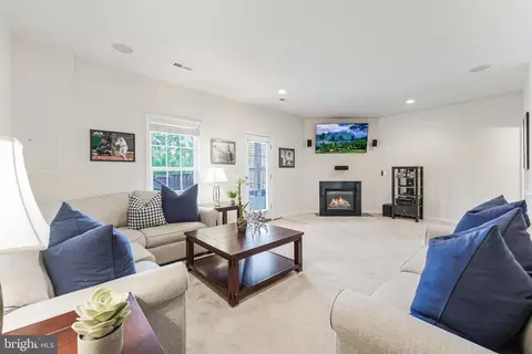 Other - 42467 Patrick Wayne Sq, Ashburn, VA 20148 photo 6 of 14