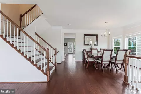 Entry Way - 42467 Patrick Wayne Sq, Ashburn, VA 20148 photo 2 of 13