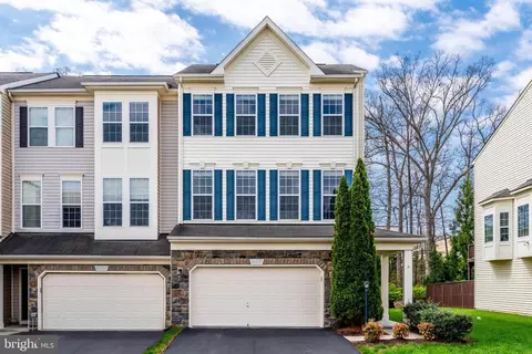 42467 Patrick Wayne Sq, Ashburn, VA 20148