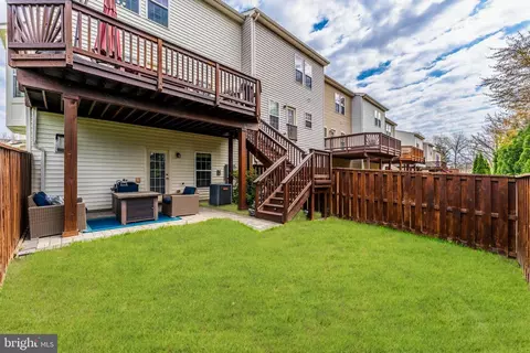 Exterior - 42467 Patrick Wayne Sq, Ashburn, VA 20148 photo 7 of 13
