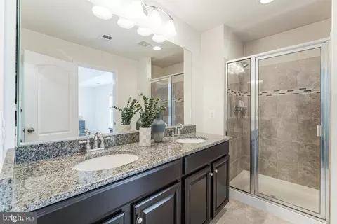 Entry Way - 42467 Patrick Wayne Sq, Ashburn, VA 20148 photo 8 of 13