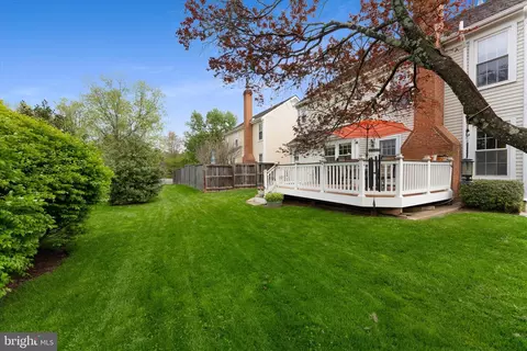 Exterior - 21047 Barcroft Way, Sterling, VA 20164 photo 7 of 8