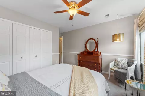 Bedroom - 21047 Barcroft Way, Sterling, VA 20164 photo 7 of 7