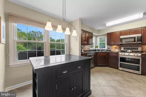 Kitchen - 21047 Barcroft Way, Sterling, VA 20164 photo 1 of 3