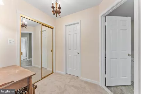 Entry Way - 21047 Barcroft Way, Sterling, VA 20164 photo 4 of 4
