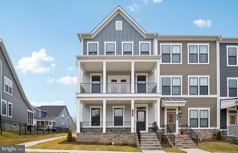 42601 Houdini Rest Ter, Leesburg, VA 20176