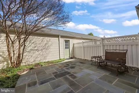 42802 Cedar Hedge St, Chantilly, VA 20152