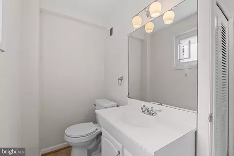 Bath - 810 W Maple Ave, Sterling, VA 20164 photo 3 of 4