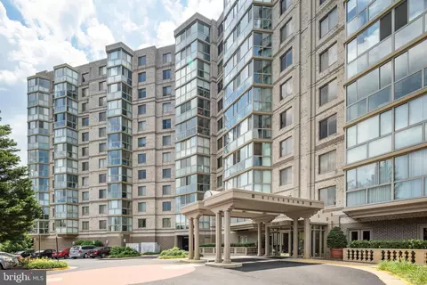 19385 Cypress Ridge Ter #906, Leesburg, VA 20176