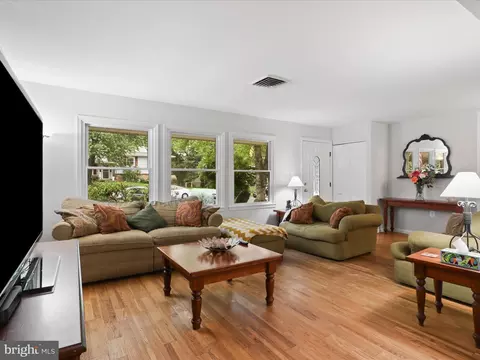 Other - 800 Williamsburg Rd, Sterling, VA 20164 photo 4 of 13