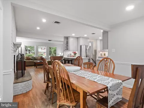 Dining - 800 Williamsburg Rd, Sterling, VA 20164 photo 2 of 2
