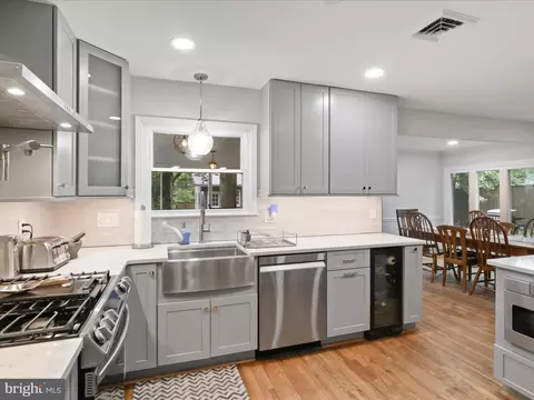 Kitchen - 800 Williamsburg Rd, Sterling, VA 20164 photo 2 of 4