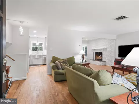 Other - 800 Williamsburg Rd, Sterling, VA 20164 photo 3 of 13