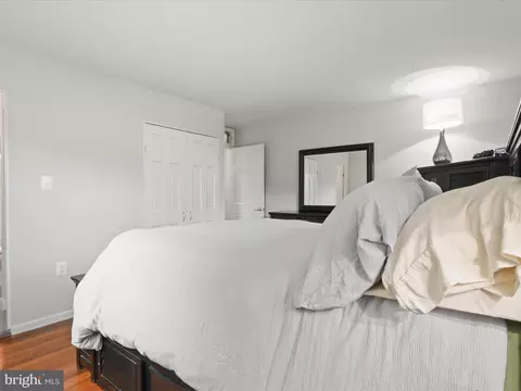 Bedroom - 800 Williamsburg Rd, Sterling, VA 20164 photo 3 of 5