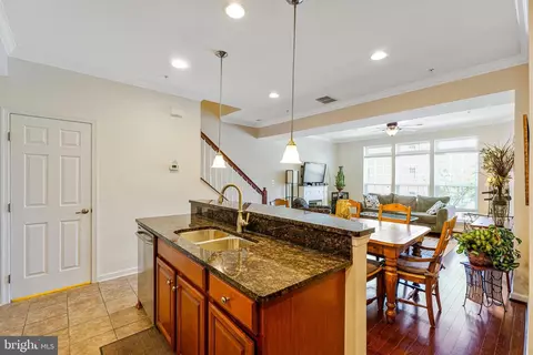 21570 Romans Dr, Ashburn, VA 20147 photo 8