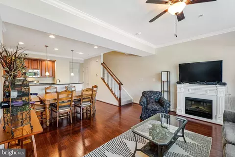 21570 Romans Dr, Ashburn, VA 20147 photo 4