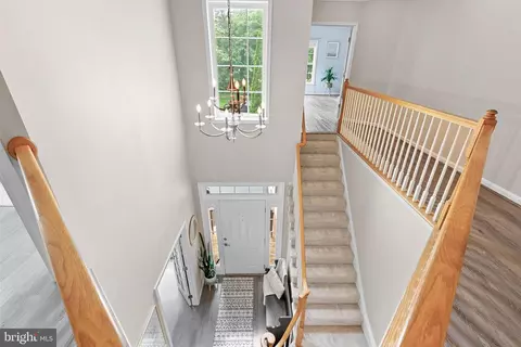 Entry Way - 21894 Windover Dr, Broadlands, VA 20148 photo 5 of 9