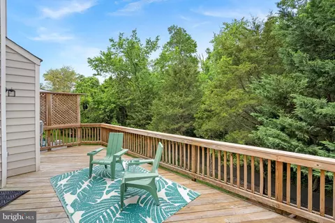 Exterior - 21894 Windover Dr, Broadlands, VA 20148 photo 6 of 10
