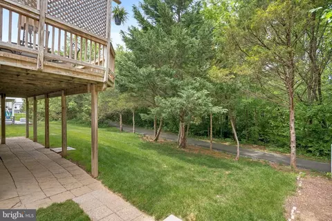 Exterior - 21894 Windover Dr, Broadlands, VA 20148 photo 8 of 10