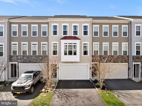 206 Upper Brook Ter, Purcellville, VA 20132