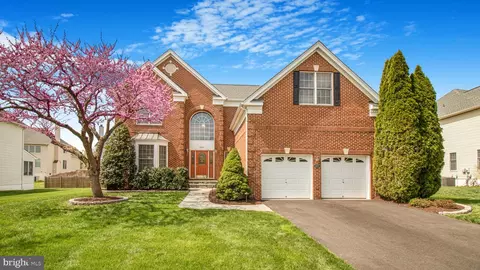 22677 Cricket Hill Ct, Ashburn, VA 20148
