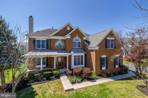43601 Lucketts Bridge Cir, Ashburn, VA 20148