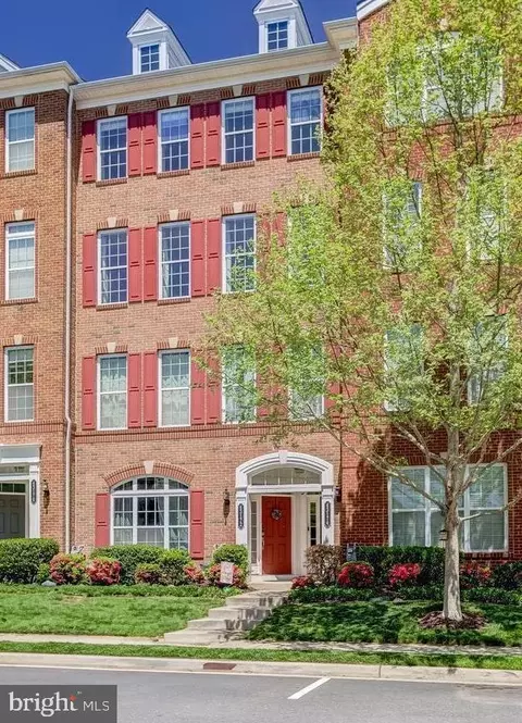 43174 Wealdstone Ter, Ashburn, VA 20148