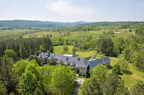 38793 Chelten Ln, Middleburg, VA 20117