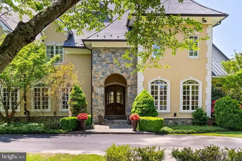 38793 Chelten Ln, Middleburg, VA 20117