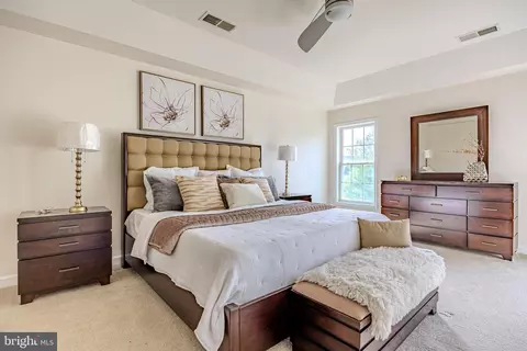 Bedroom - 42883 Chatelain, Brambleton, VA 20148 photo 4 of 11